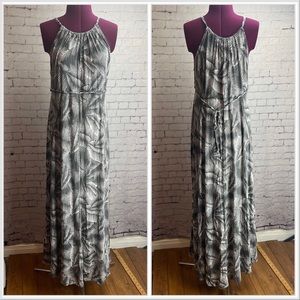 Gap Maternity large gray and white maxi dress